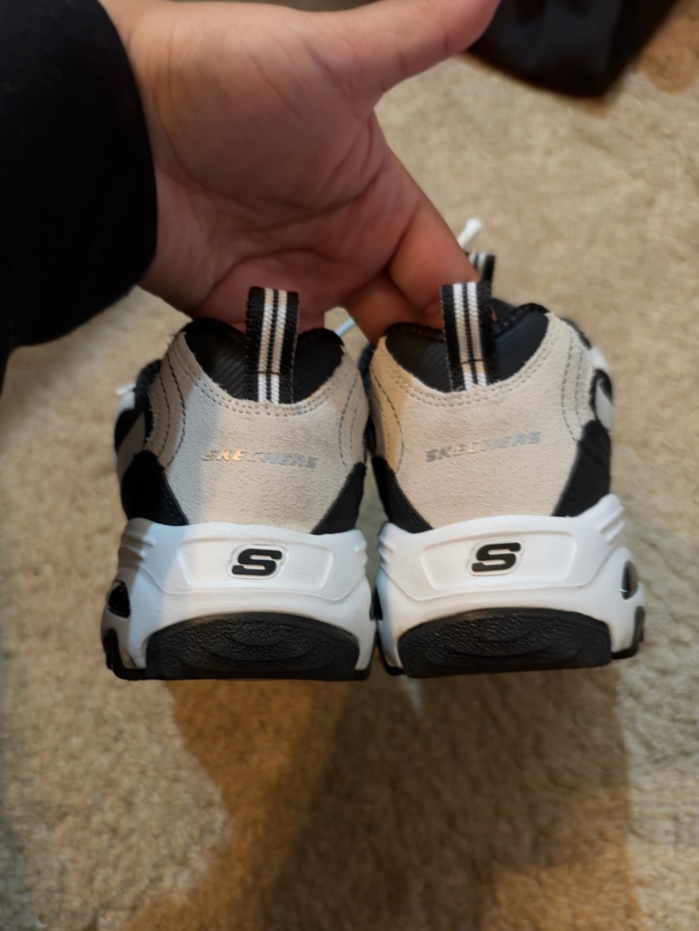 Skechers D’lites (Size 6) - Picture 4 of 5